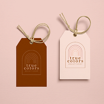True Colors: Creación de un logotipo original desde cero. Een project van Logo-ontwerp van Mariana Fuguet - 29.05.2020